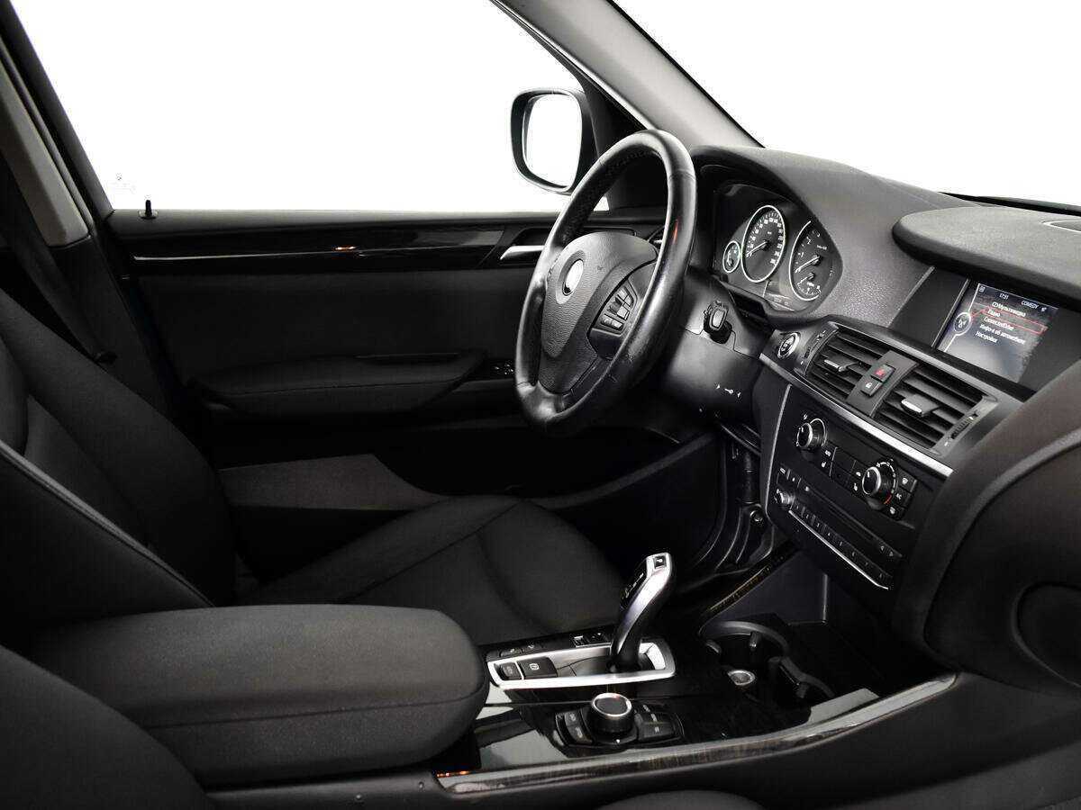 Б/У БМВ Икс3 2014 года. Фото: #9