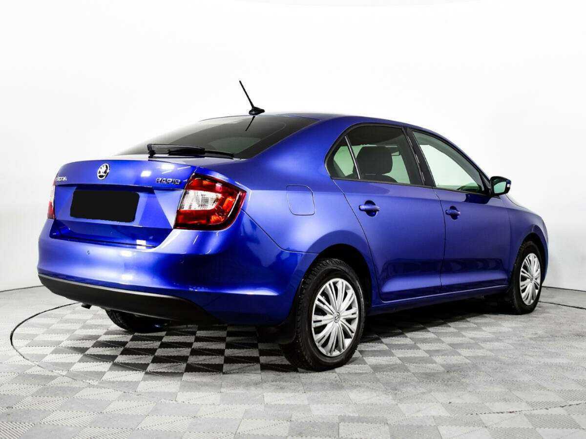 Б/У Шкода Рапид 2018 года. Фото: #4