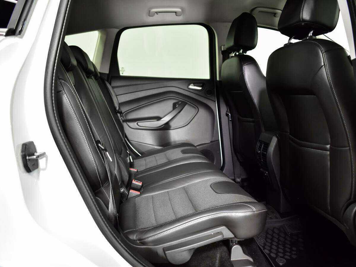 Б/У Форд Куга 2013 года. Фото: #9