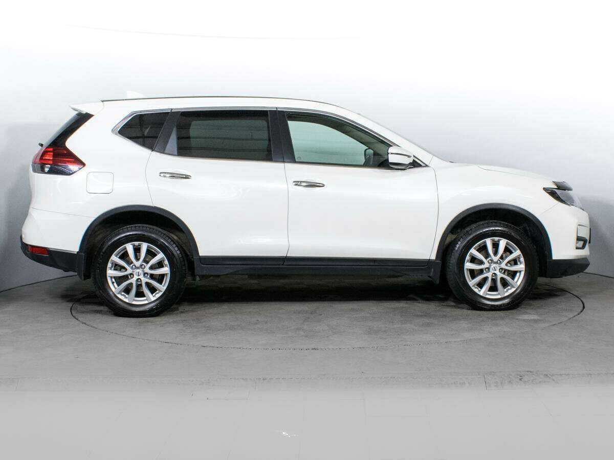 Б/У Ниссан Икс-Трейл 2020 года. Фото: #3