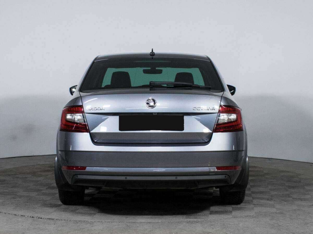 Б/У Шкода Октавия 2020 года. Фото: #5