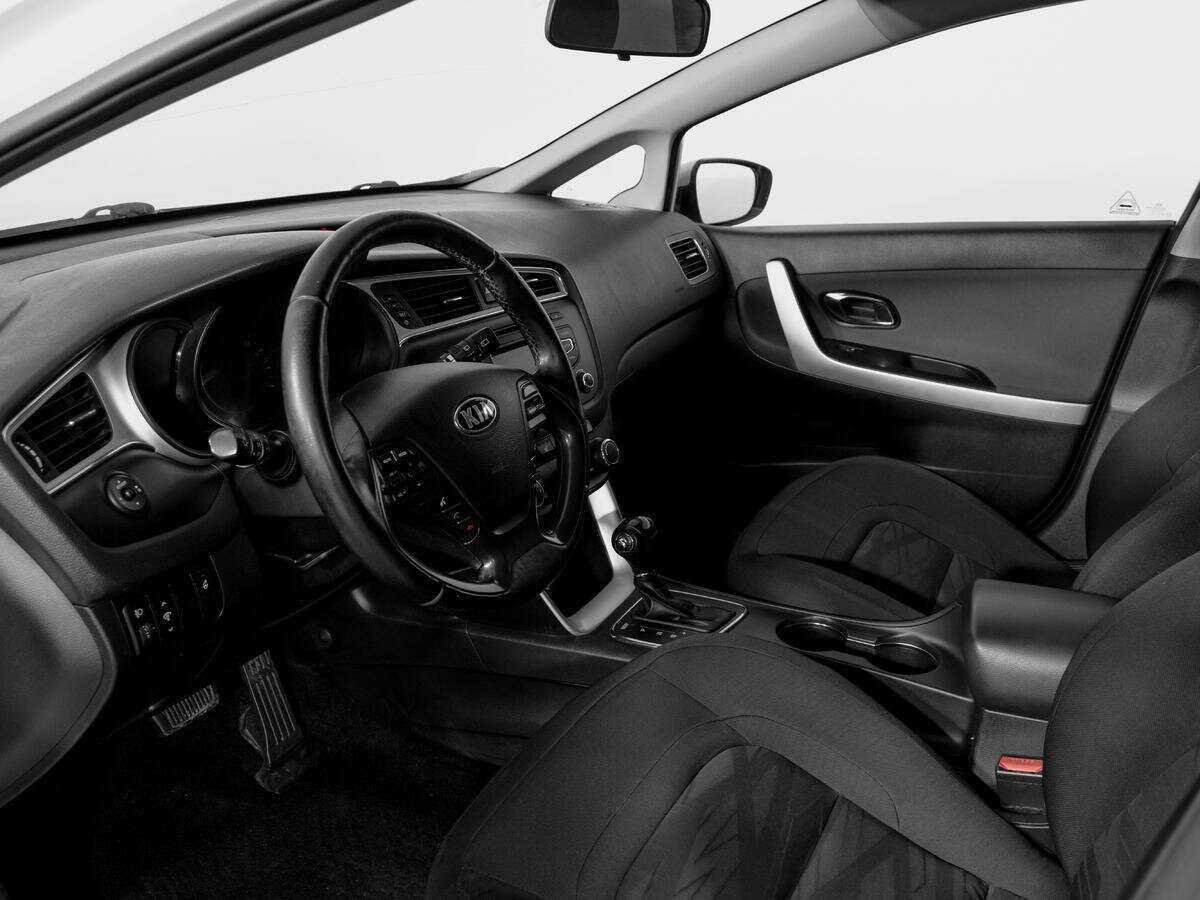 Б/У Киа Сид 2016 года. Фото: #14