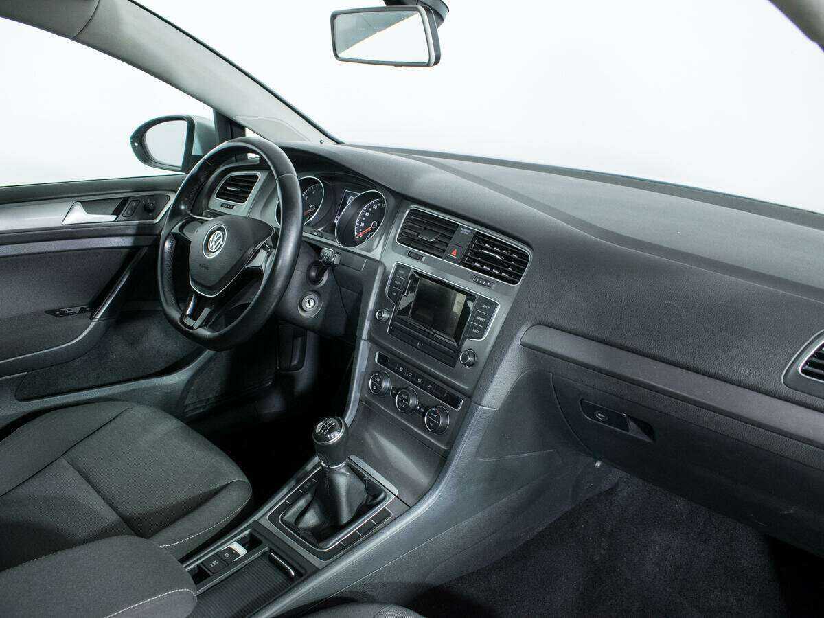 Б/У Фольксваген Гольф 2013 года. Фото: #8