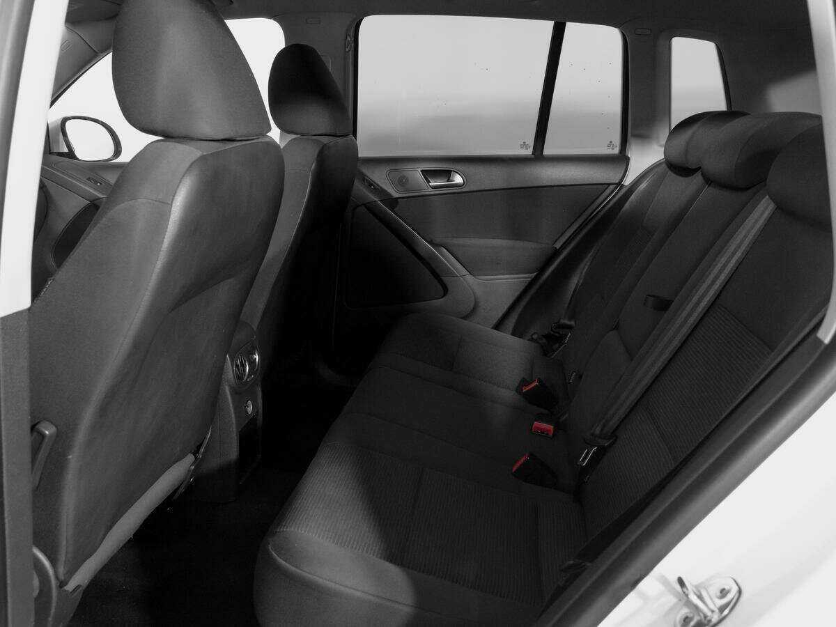 Б/У Фольксваген Тигуан 2012 года. Фото: #9