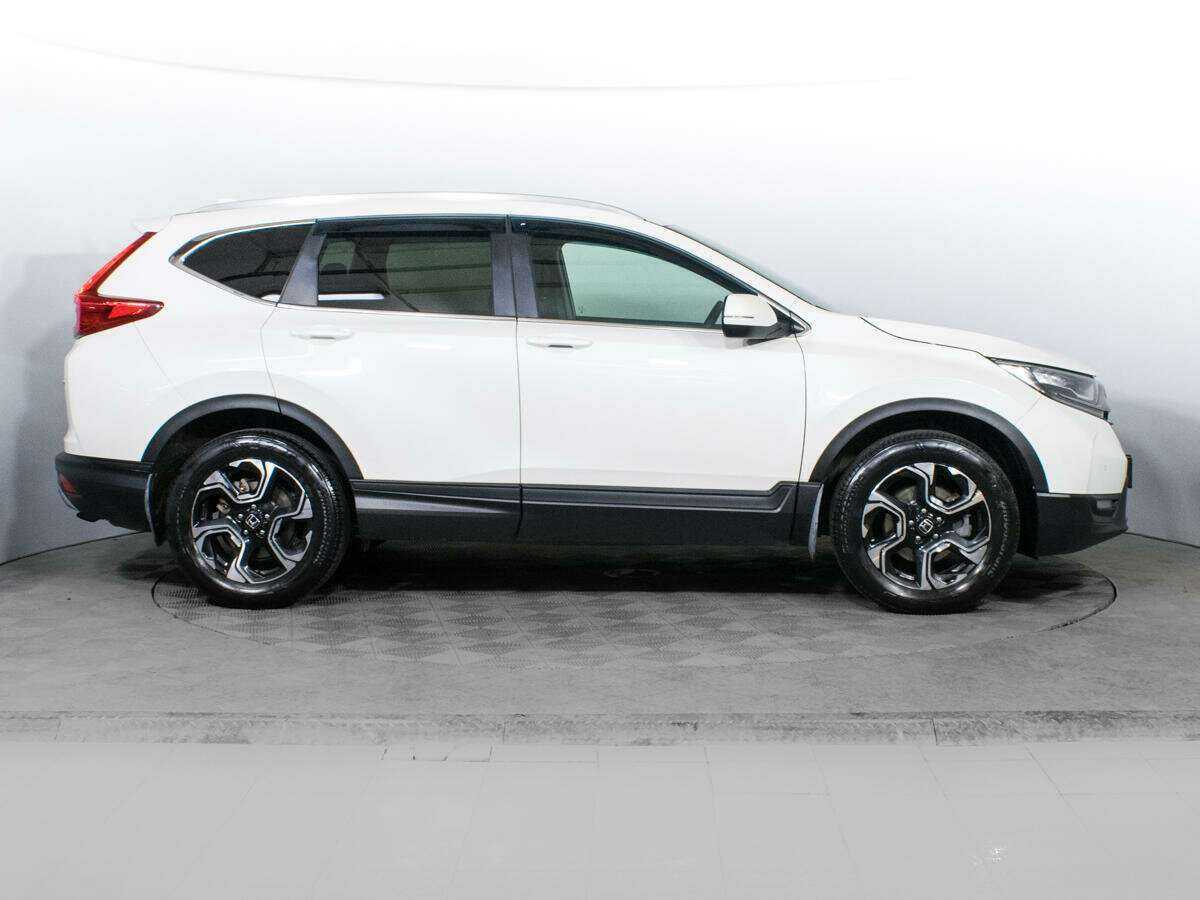 Б/У Хонда ЦР-В 2017 года. Фото: #3