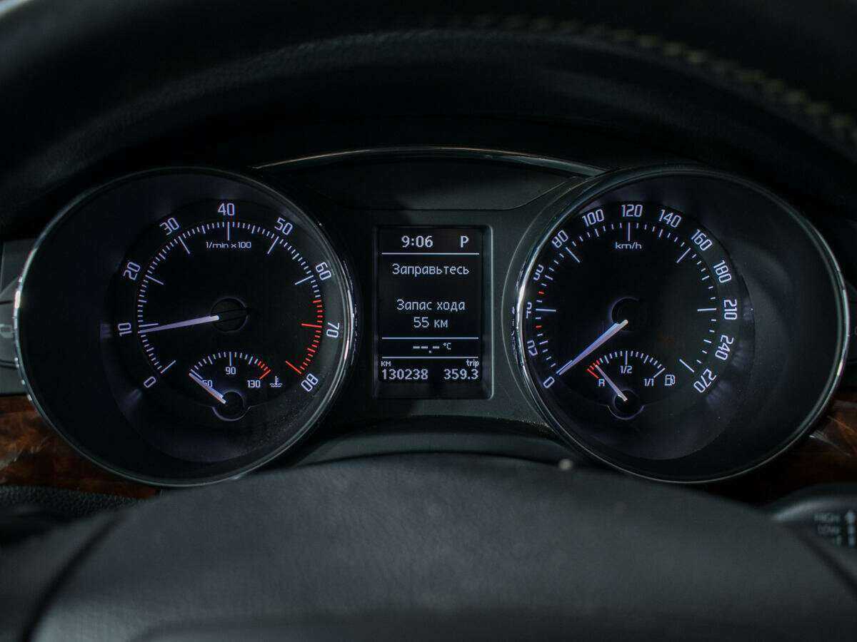 Б/У Шкода Суперб 2013 года. Фото: #10