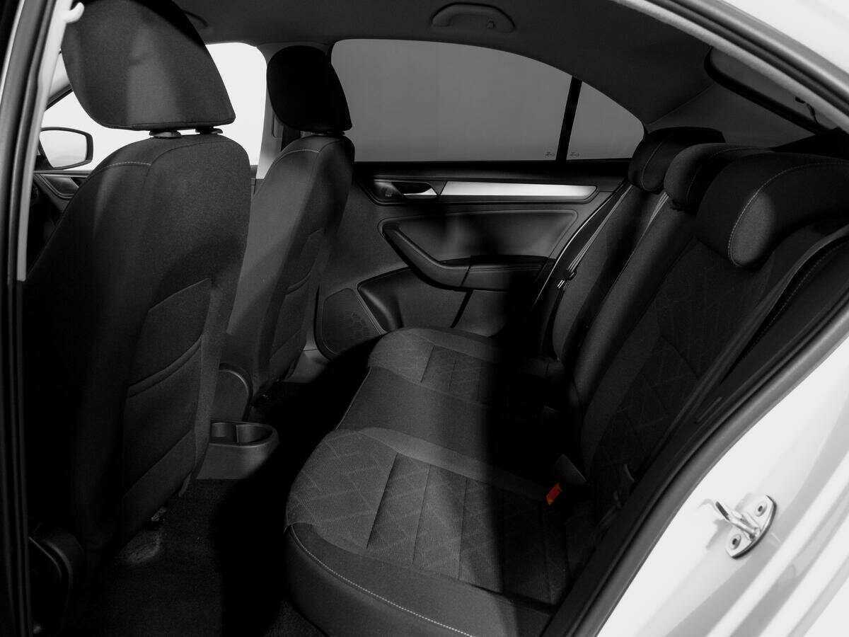 Б/У Фольксваген Поло 2020 года. Фото: #9