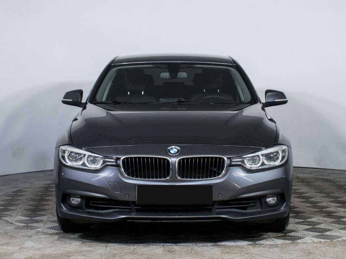 Б/У БМВ 3 серии 2017 года. Фото: #1