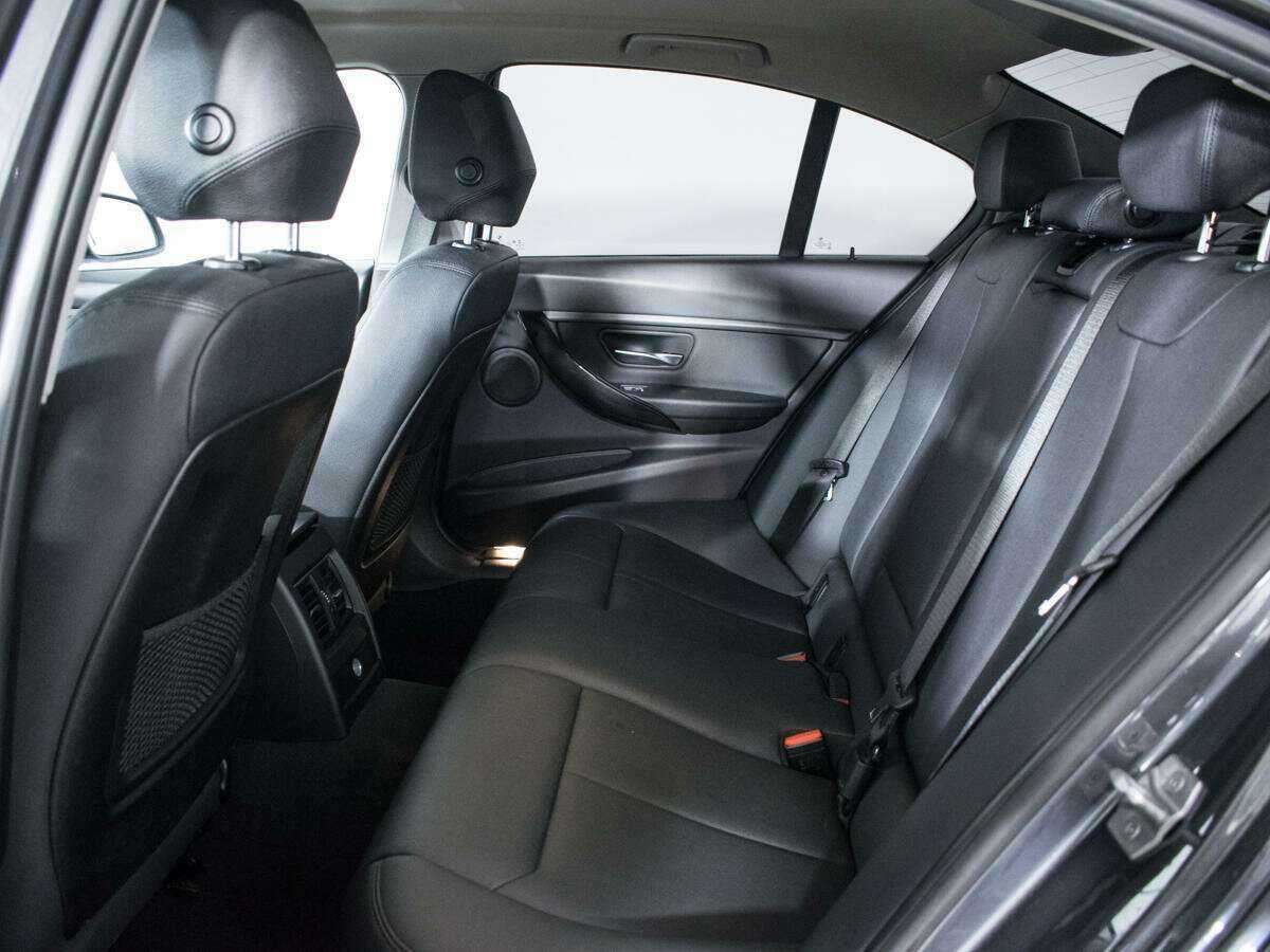 Б/У БМВ 3 серии 2017 года. Фото: #9