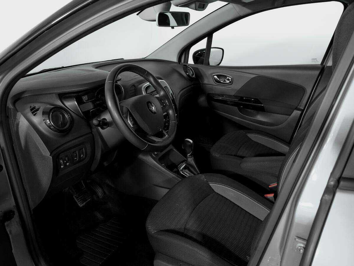 Б/У Рено Каптюр 2016 года. Фото: #14