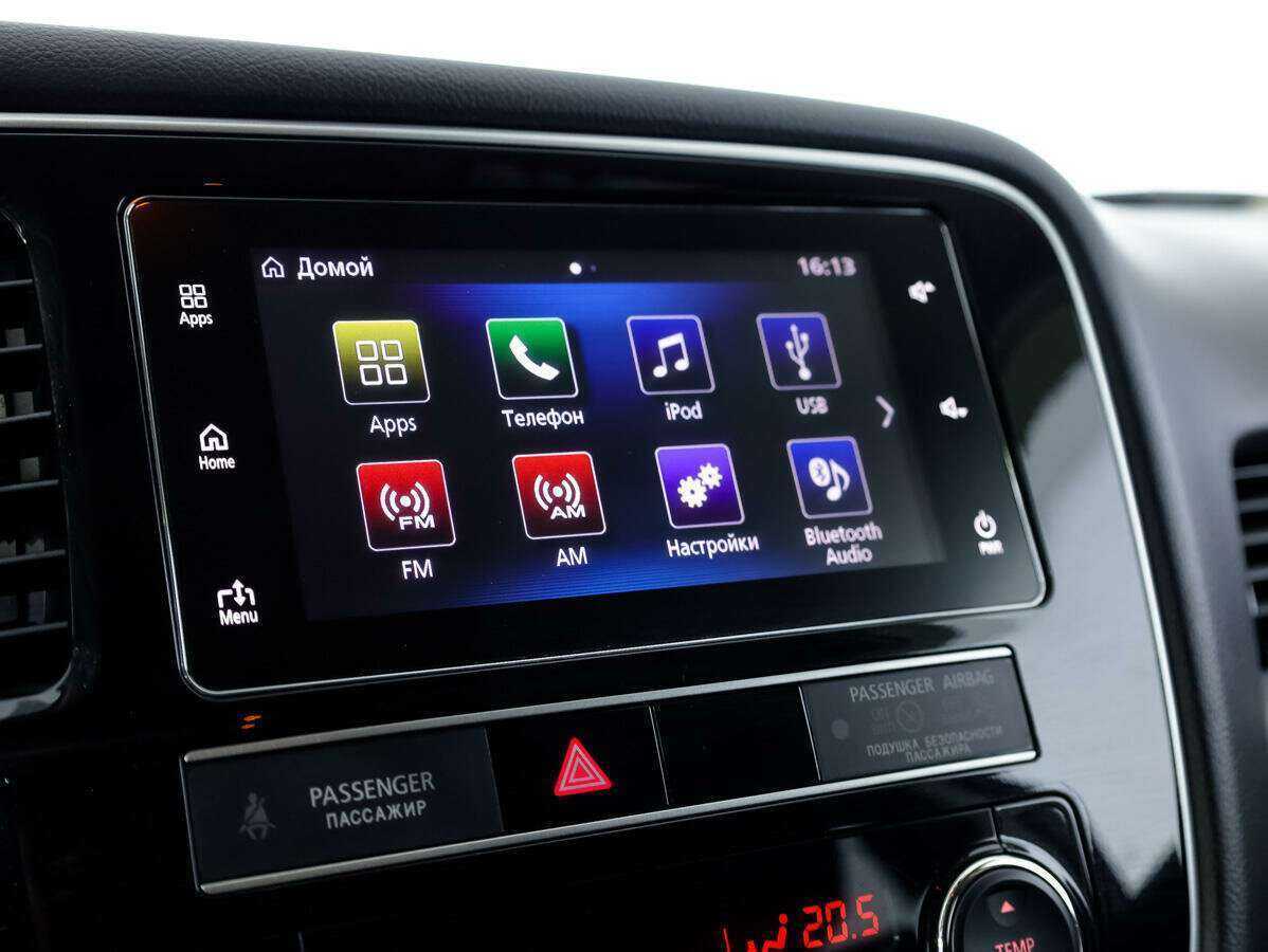 Б/У Митсубиши Оутлэндер 2018 года. Фото: #17