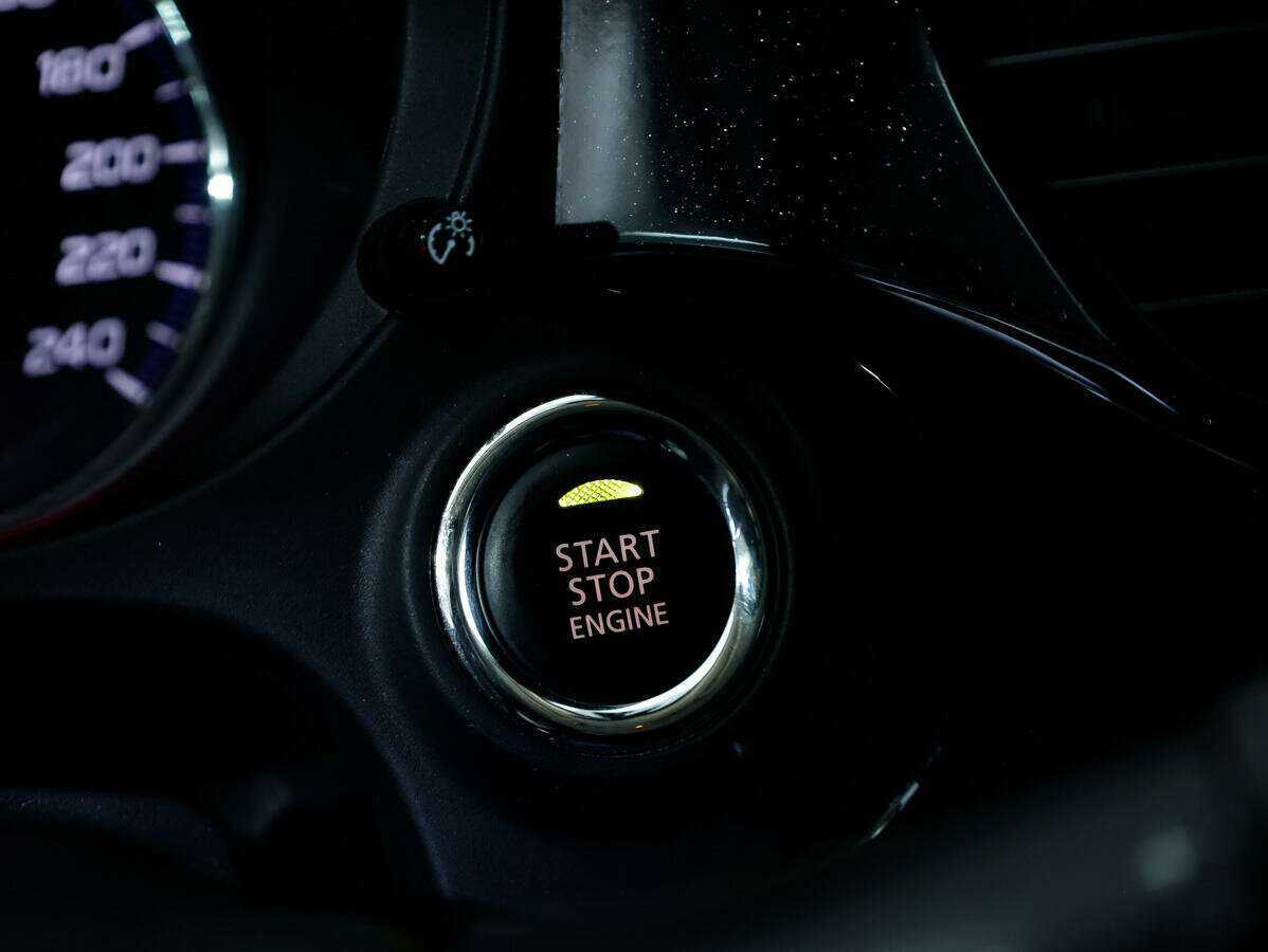 Б/У Митсубиши Оутлэндер 2018 года. Фото: #19