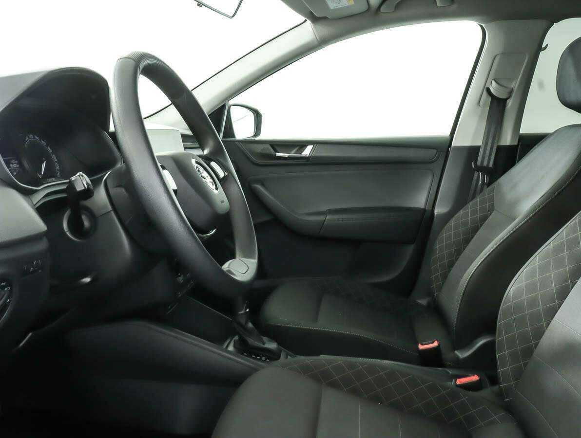 Б/У Шкода Рапид 2020 года. Фото: #6