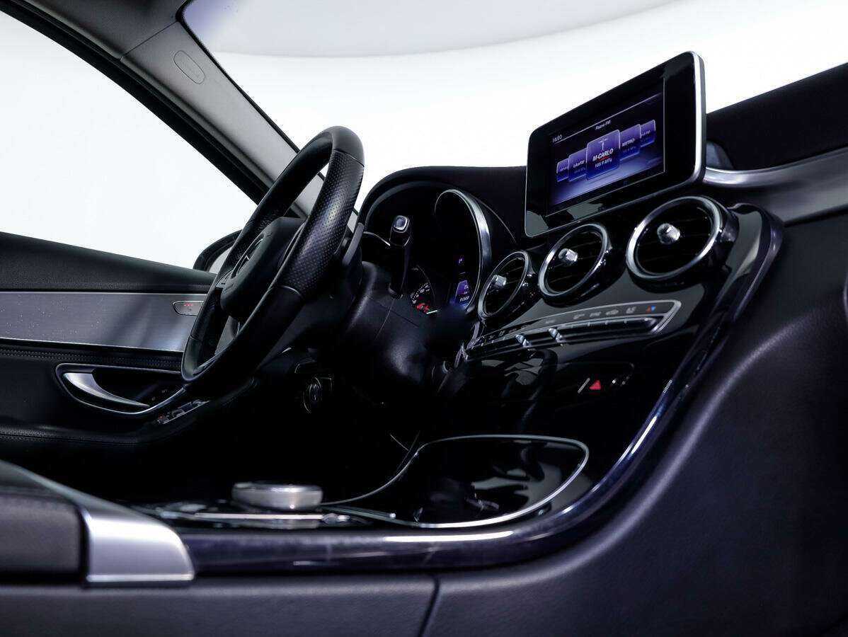 Б/У Мерседес-Бенц Ц-Класс 2014 года. Фото: #21