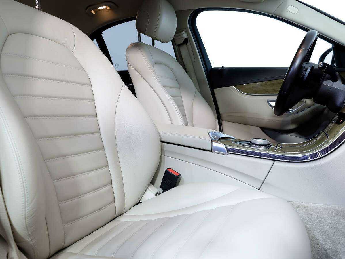 Б/У Мерседес-Бенц Ц-Класс 2015 года. Фото: #11