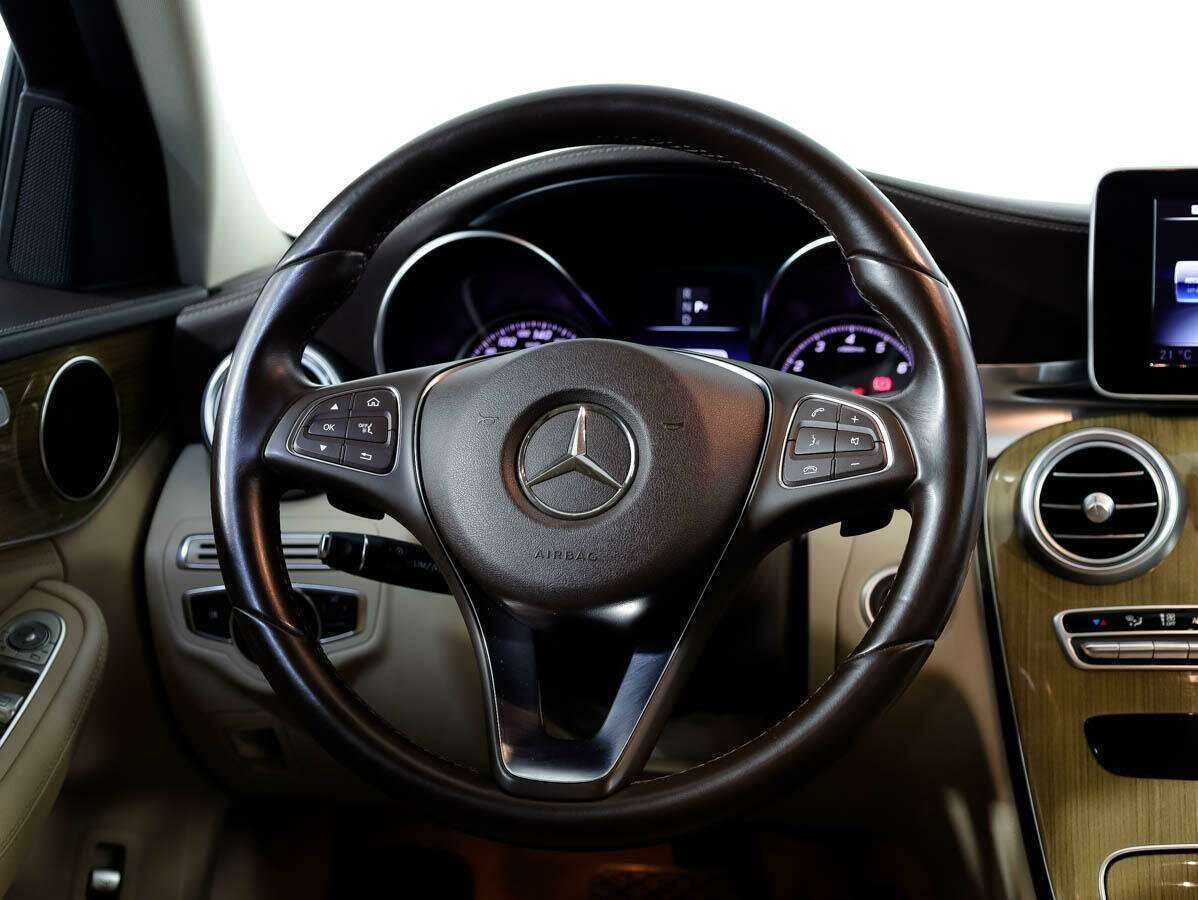 Б/У Мерседес-Бенц Ц-Класс 2015 года. Фото: #14