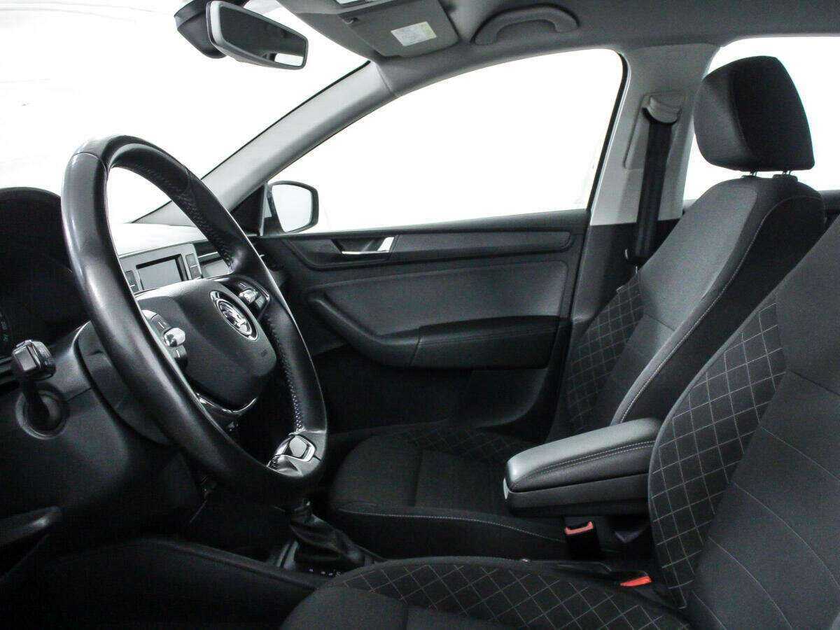 Б/У Шкода Рапид 2020 года. Фото: #6