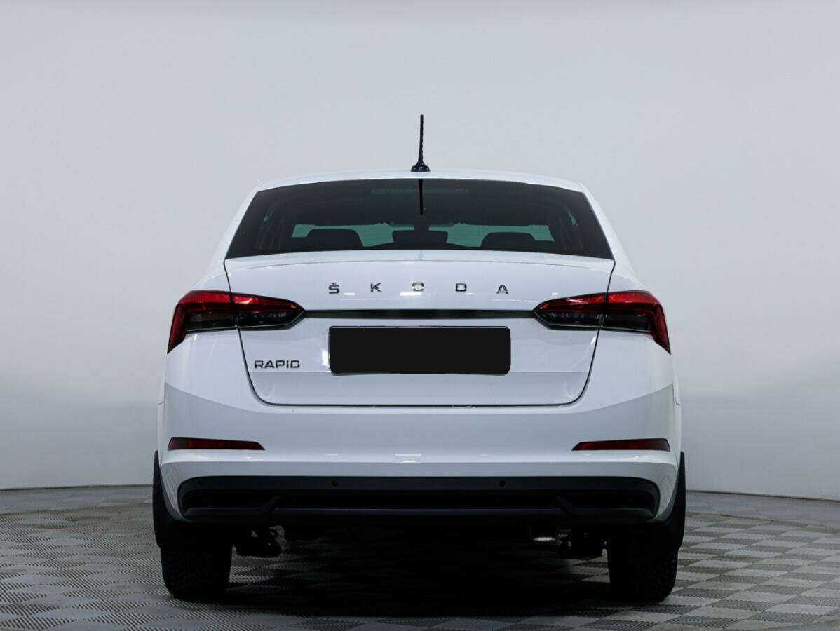 Б/У Шкода Рапид 2021 года. Фото: #4