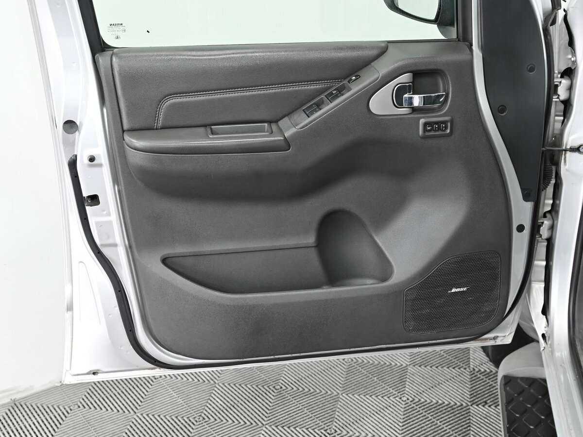 Б/У Ниссан Патфайндер 2012 года. Фото: #4