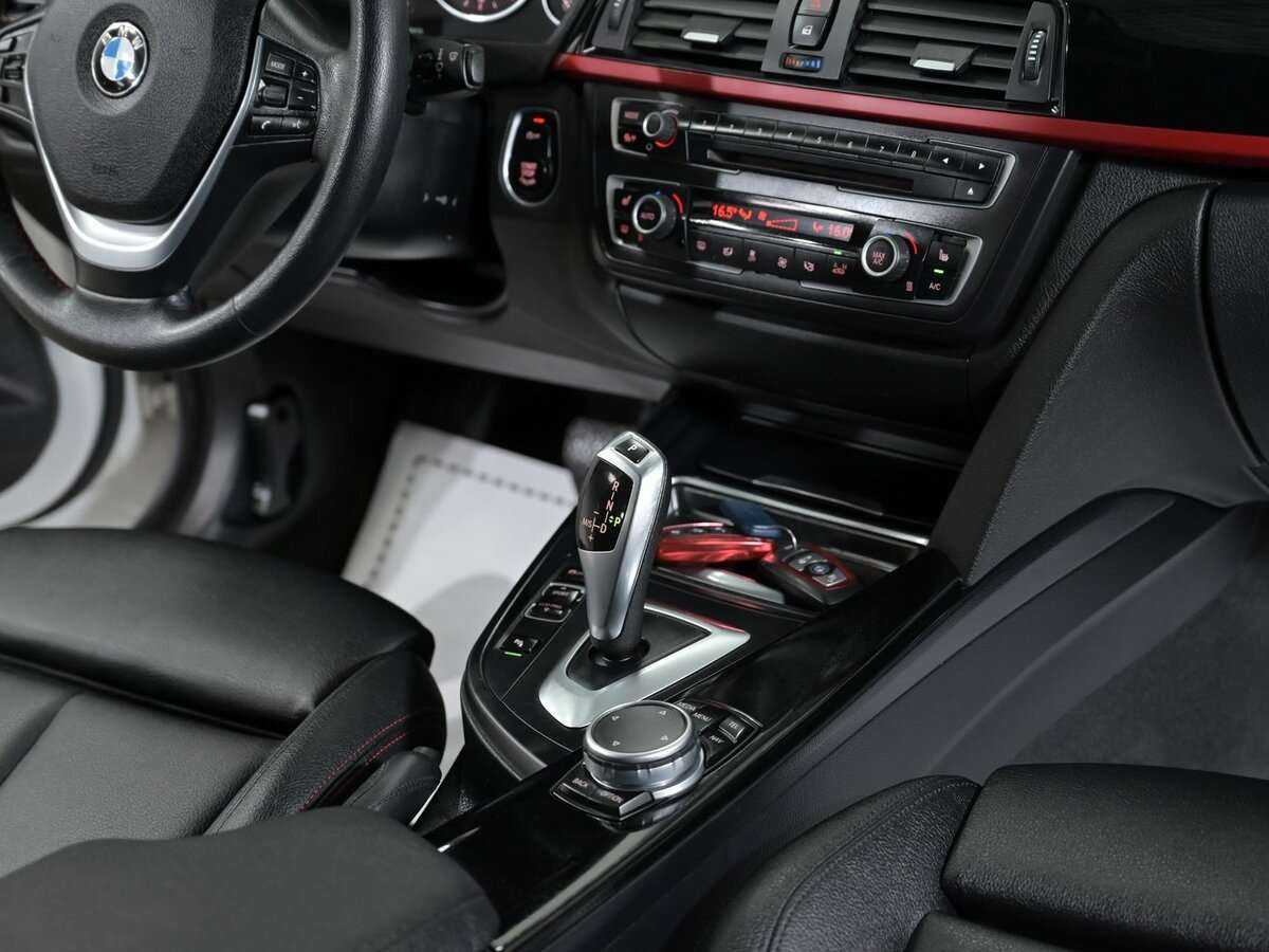 Б/У БМВ 3 серии 2015 года. Фото: #9