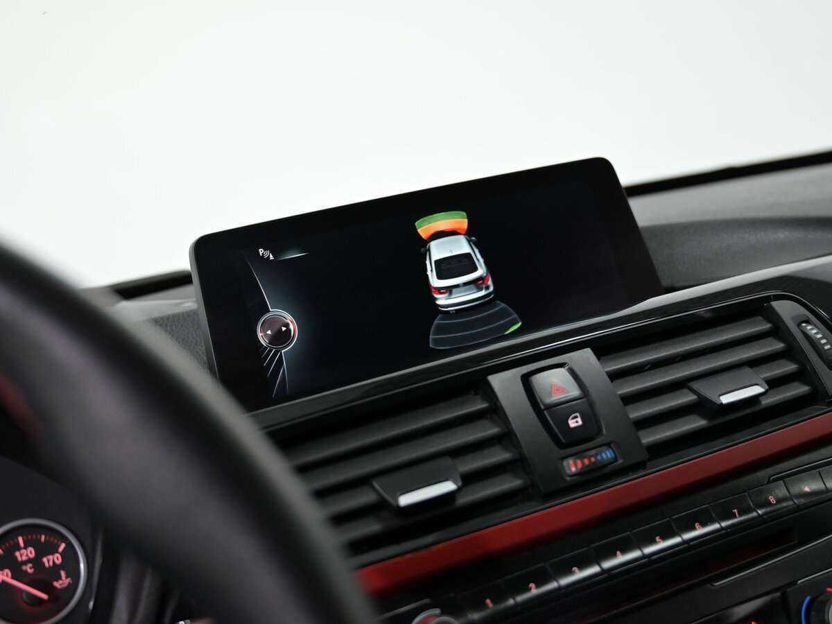 Б/У БМВ 3 серии 2015 года. Фото: #10