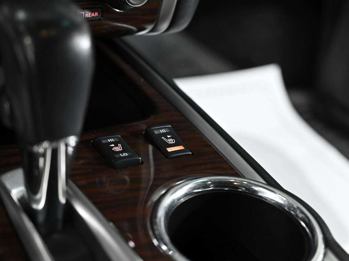 Б/У Ниссан Патфайндер 2015 года. Фото: #15