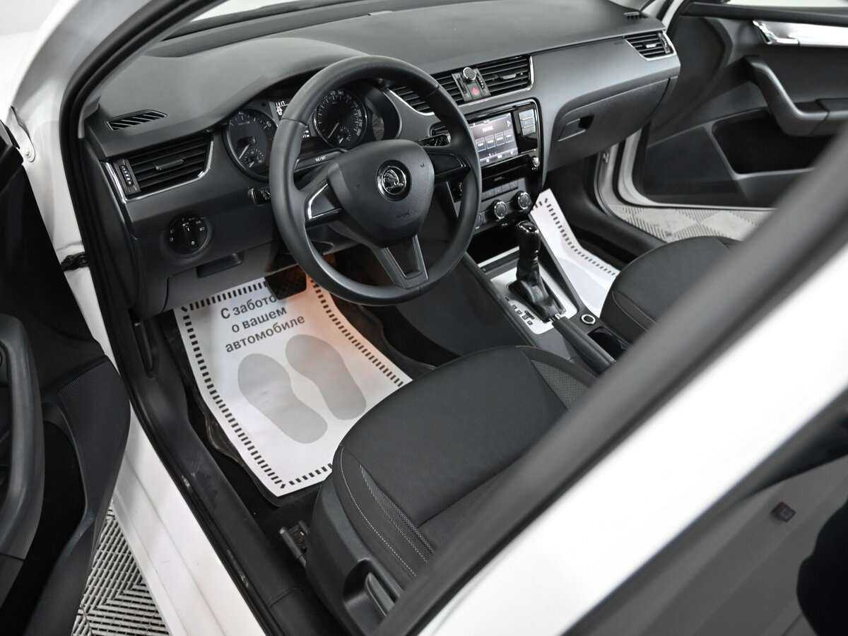 Б/У Шкода Октавия 2017 года. Фото: #6