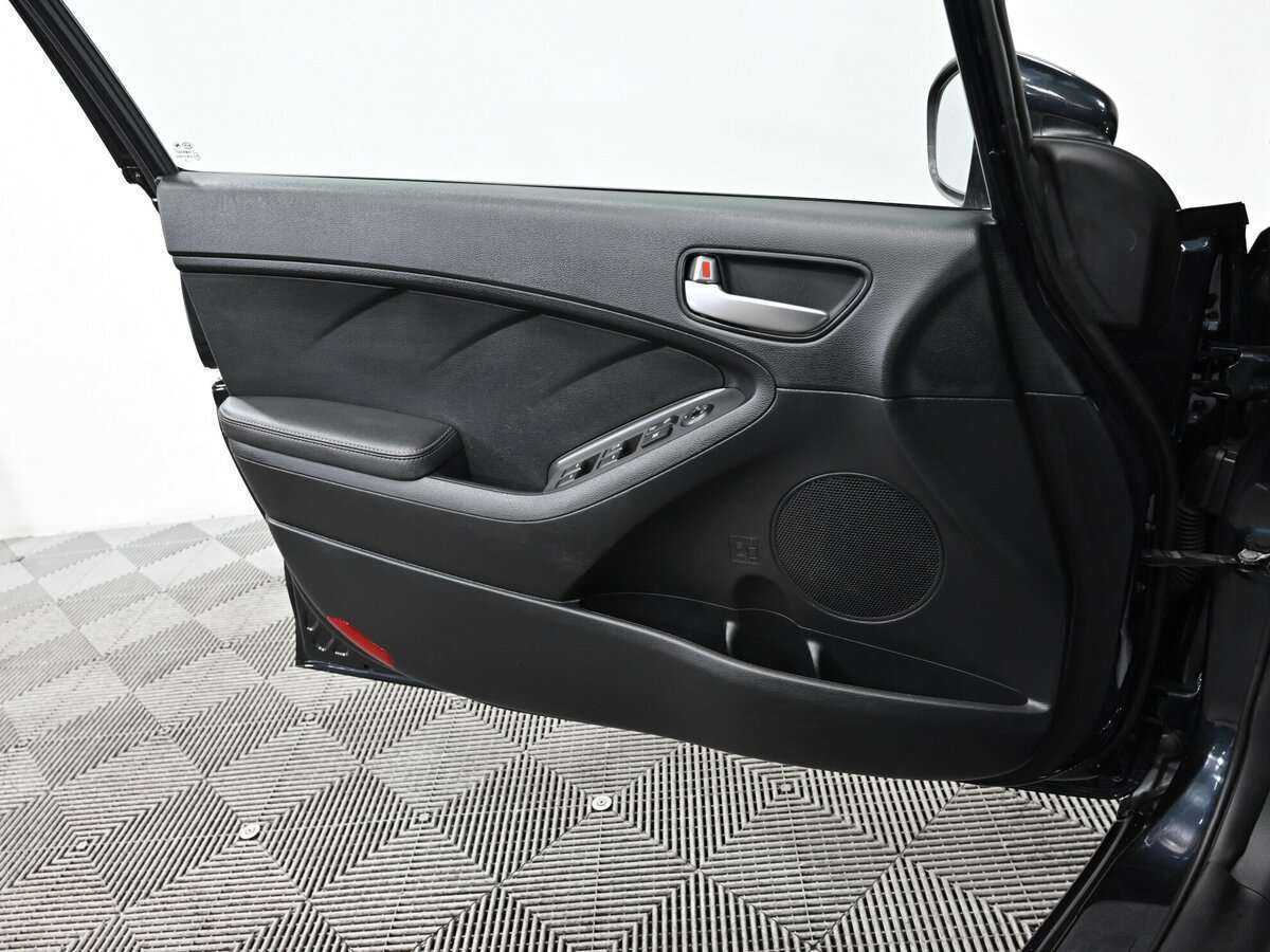 Б/У Киа Церато 2019 года. Фото: #5