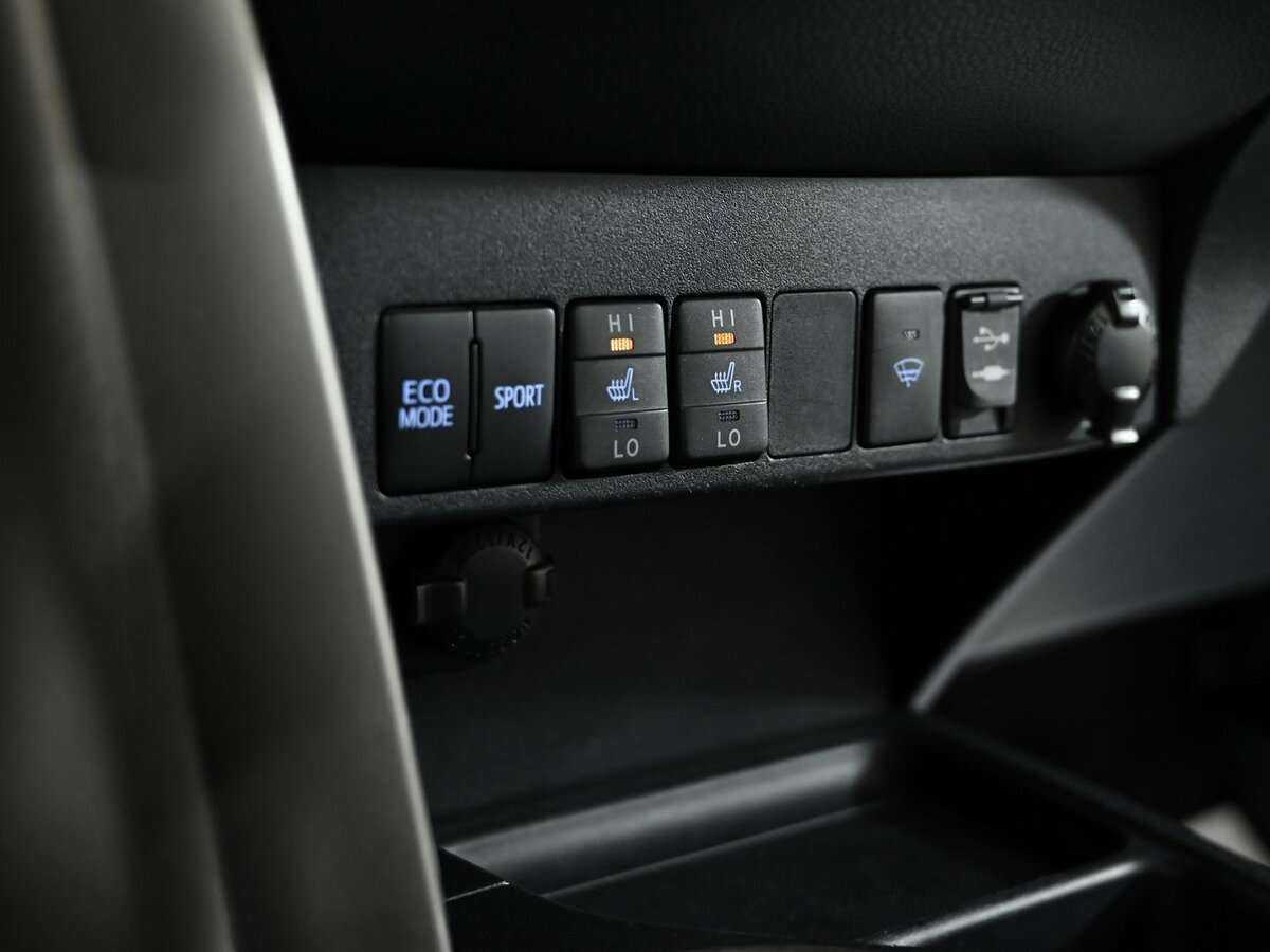 Б/У Тойота Рав4 2013 года. Фото: #11