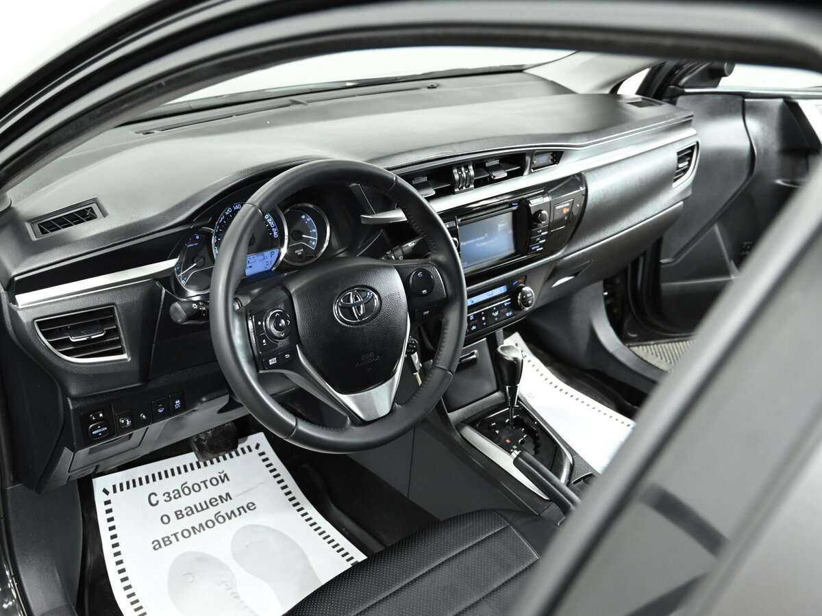 Б/У Тойота Королла 2015 года. Фото: #6