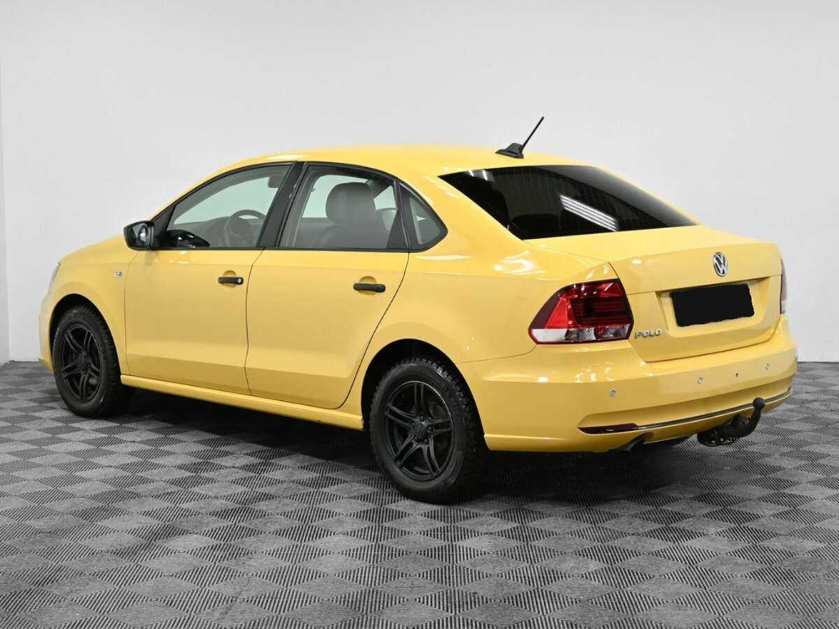 Б/У Фольксваген Поло 2017 года. Фото: #3