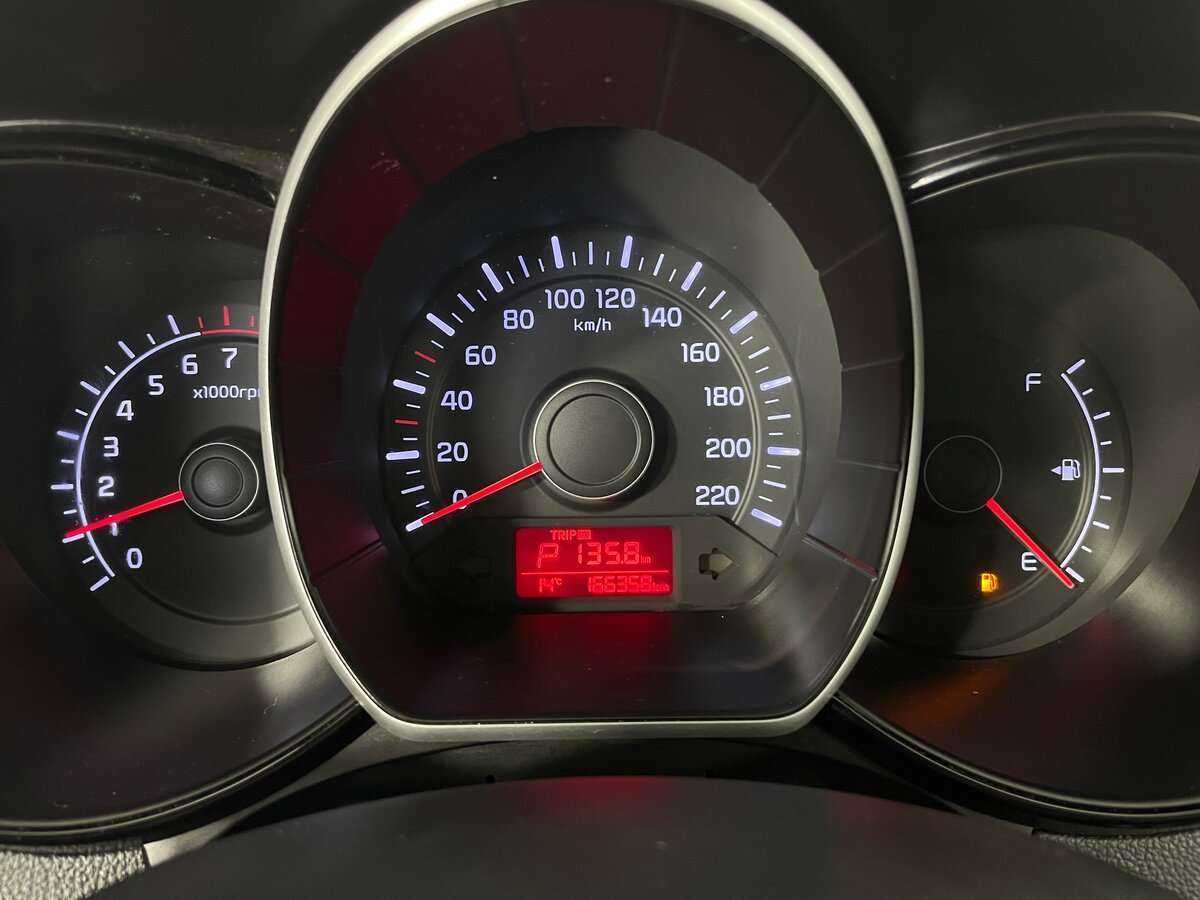 Б/У Киа Рио 2015 года. Фото: #11