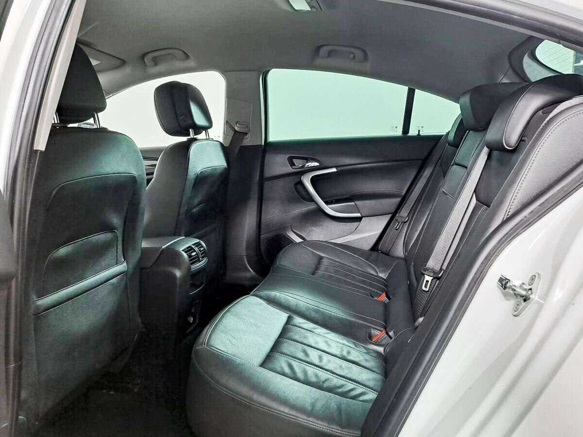 Б/У Опель Инсигния 2014 года. Фото: #6