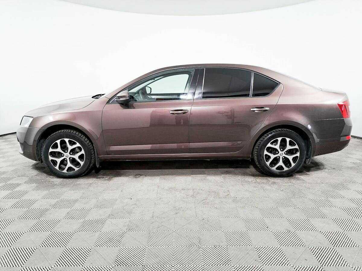 Б/У Шкода Октавия 2014 года. Фото: #6