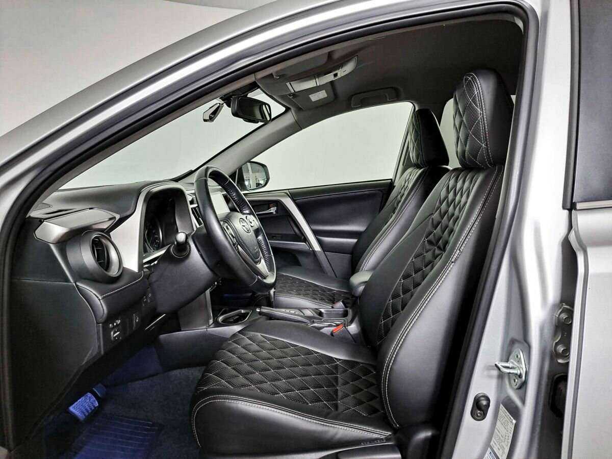 Б/У Тойота Рав4 2015 года. Фото: #10