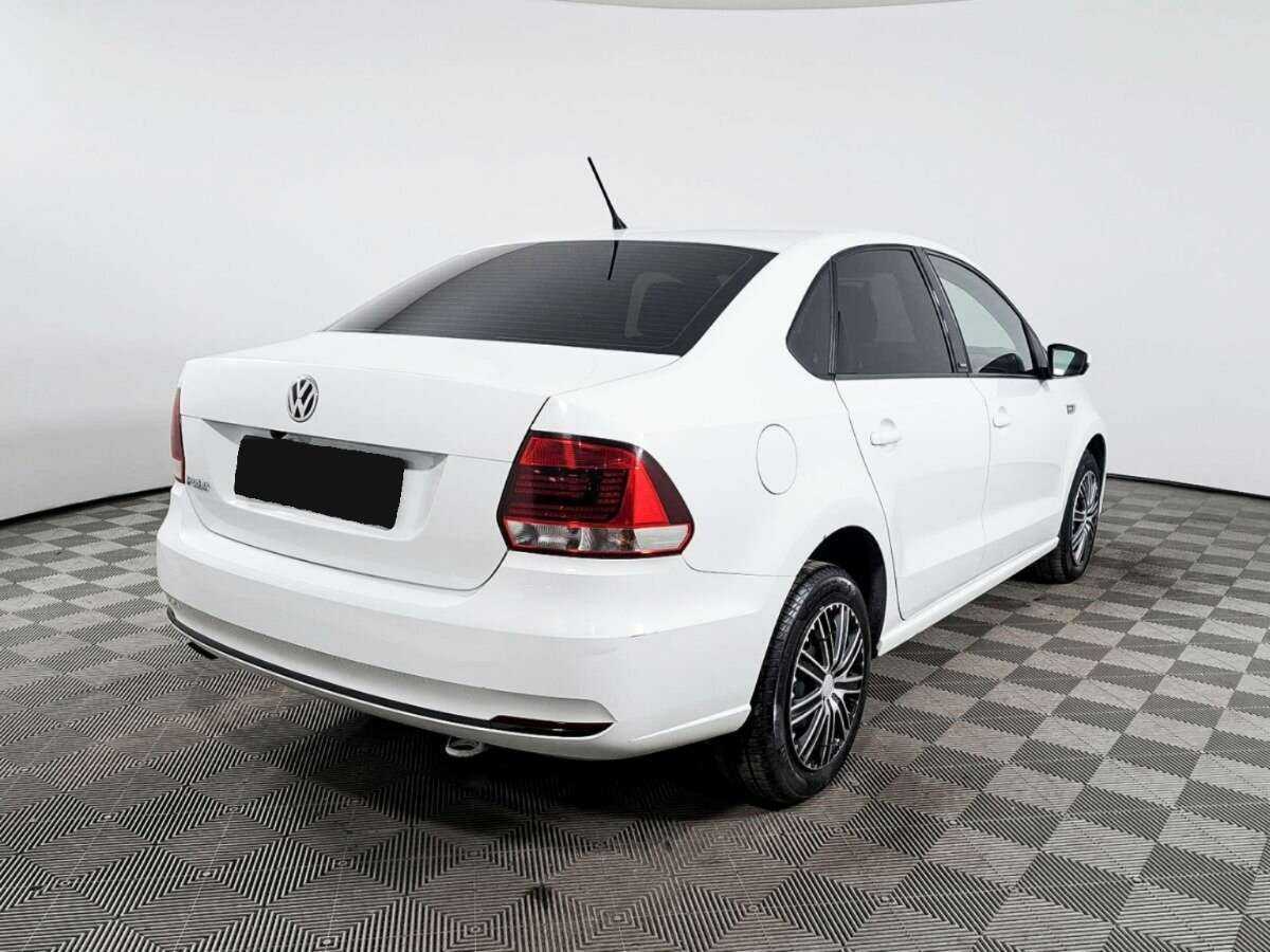 Б/У Фольксваген Поло 2016 года. Фото: #4