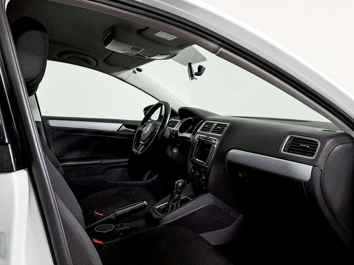 Б/У Фольксваген Джетта 2018 года. Фото: #7