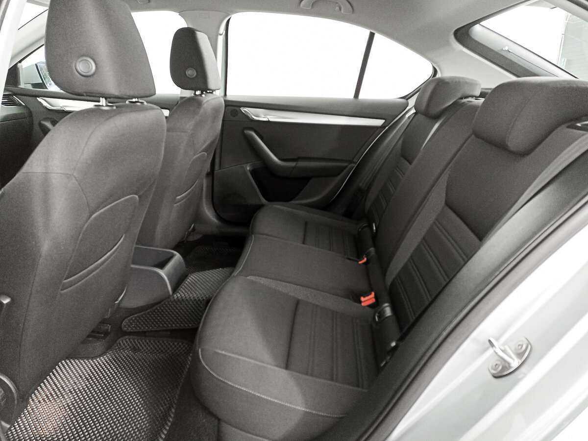 Б/У Шкода Октавия 2017 года. Фото: #7