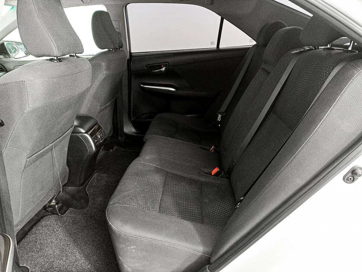 Б/У Тойота Камри 2014 года. Фото: #9