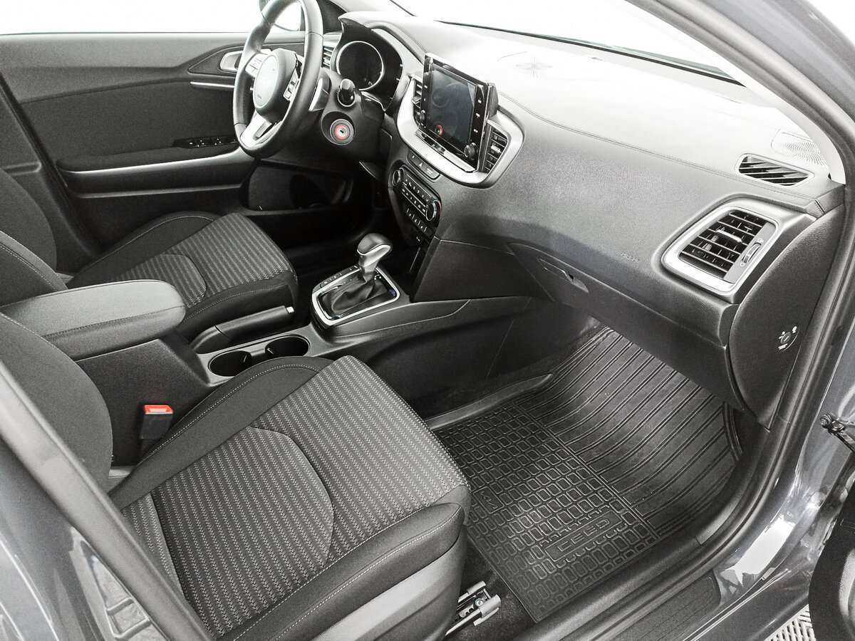 Б/У Киа Сид 2022 года. Фото: #8