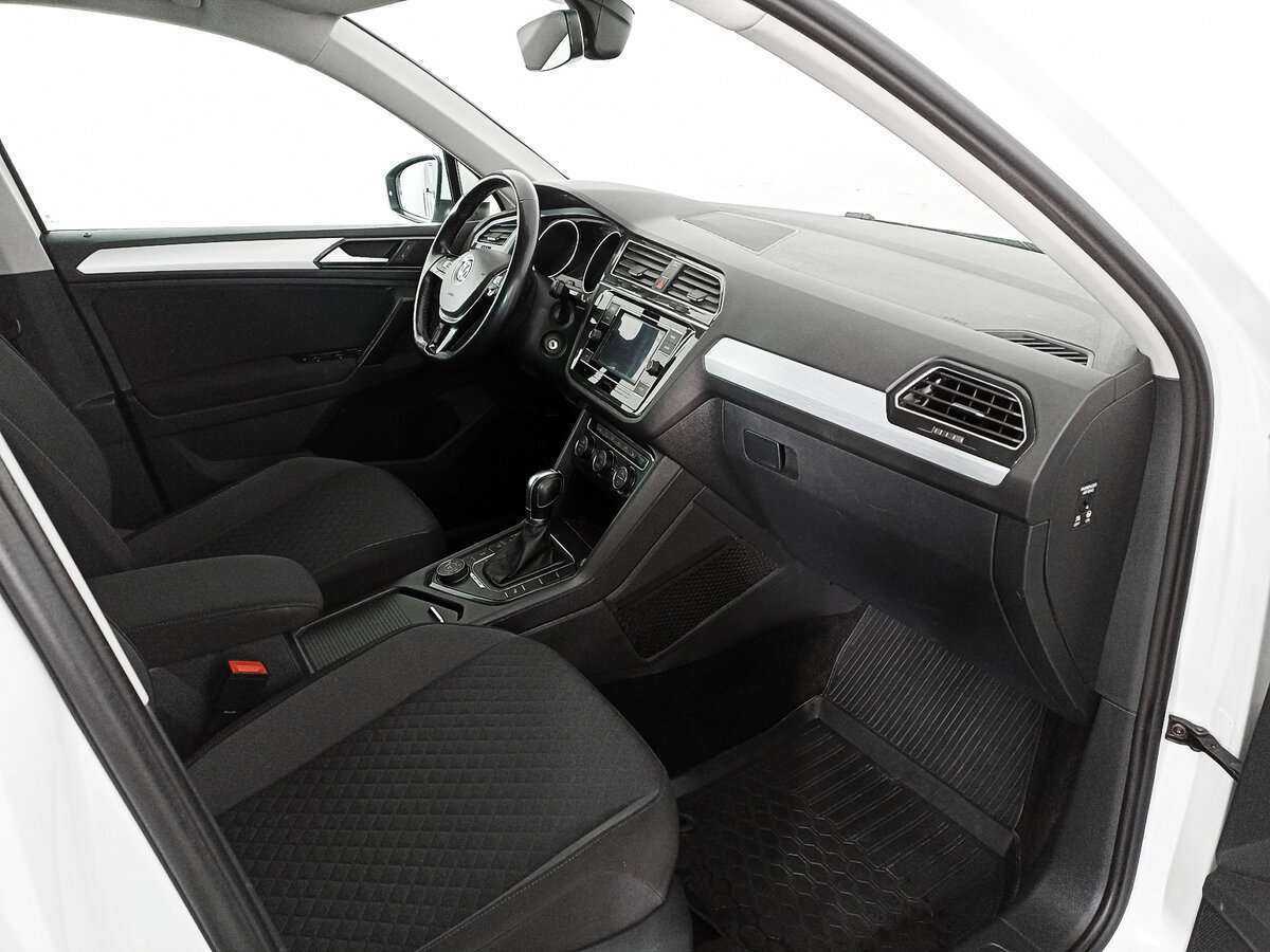 Б/У Фольксваген Тигуан 2017 года. Фото: #10