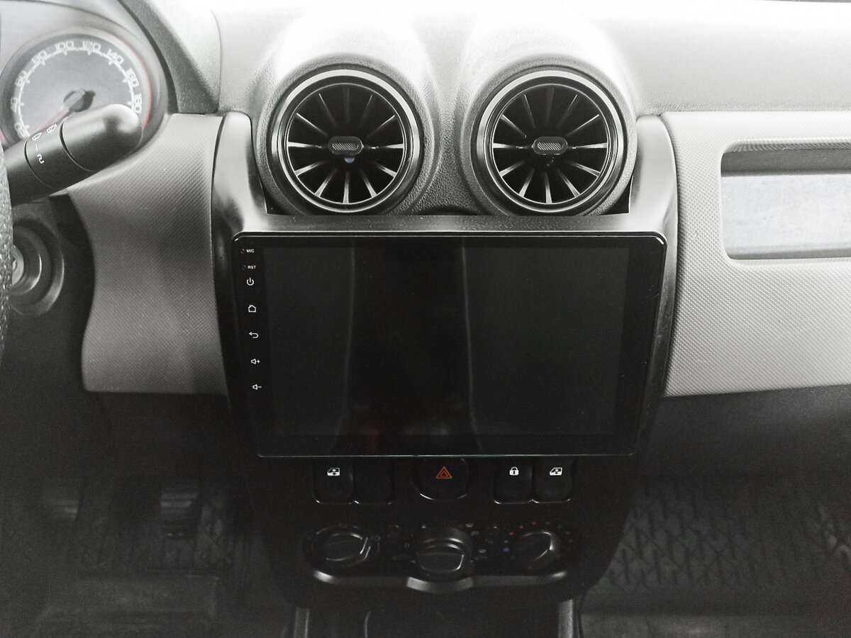 Б/У Рено Логан 2012 года. Фото: #14