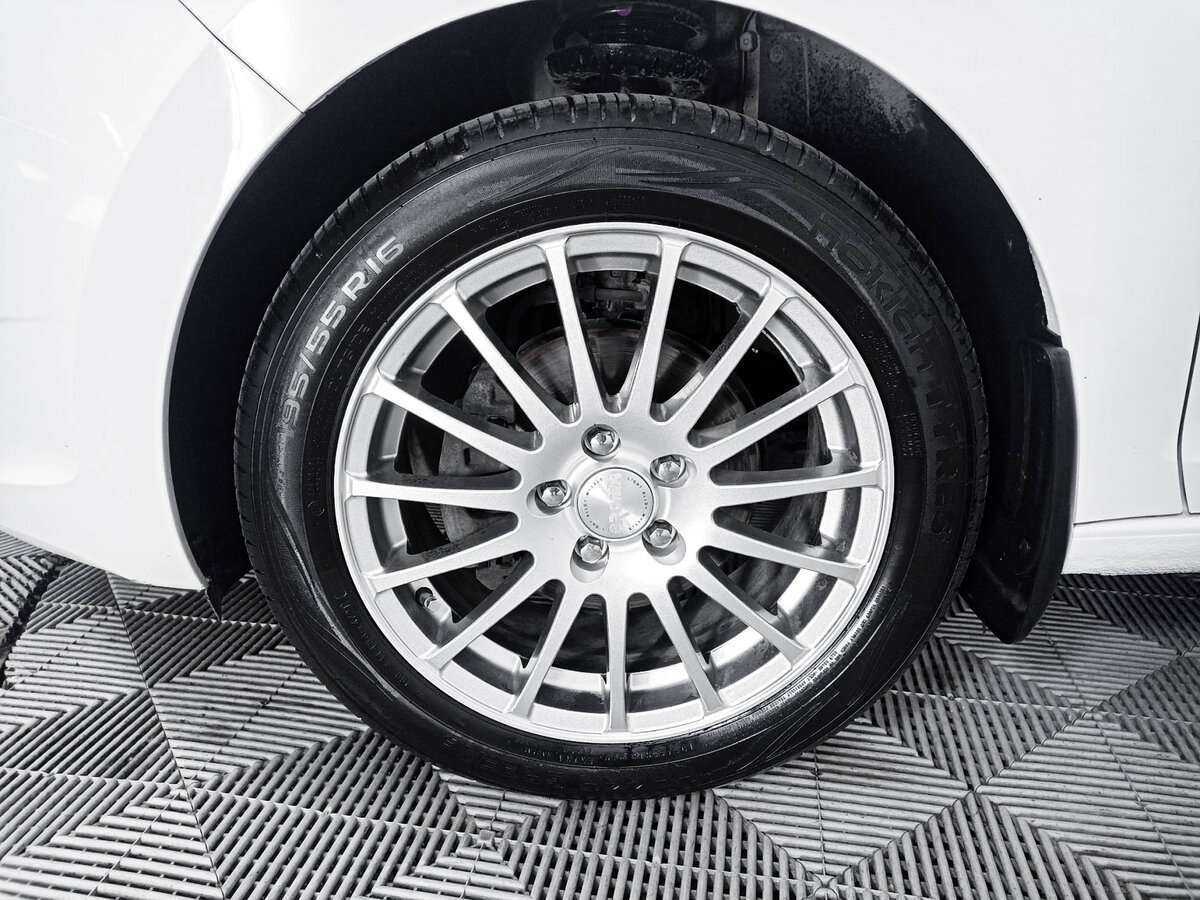 Б/У Шкода Рапид 2017 года. Фото: #16