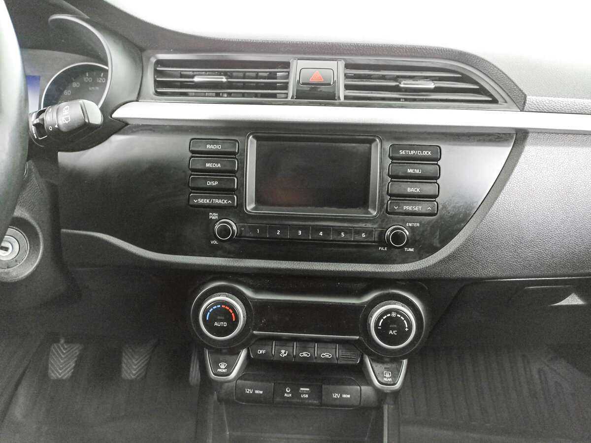 Б/У Киа Рио 2018 года. Фото: #12