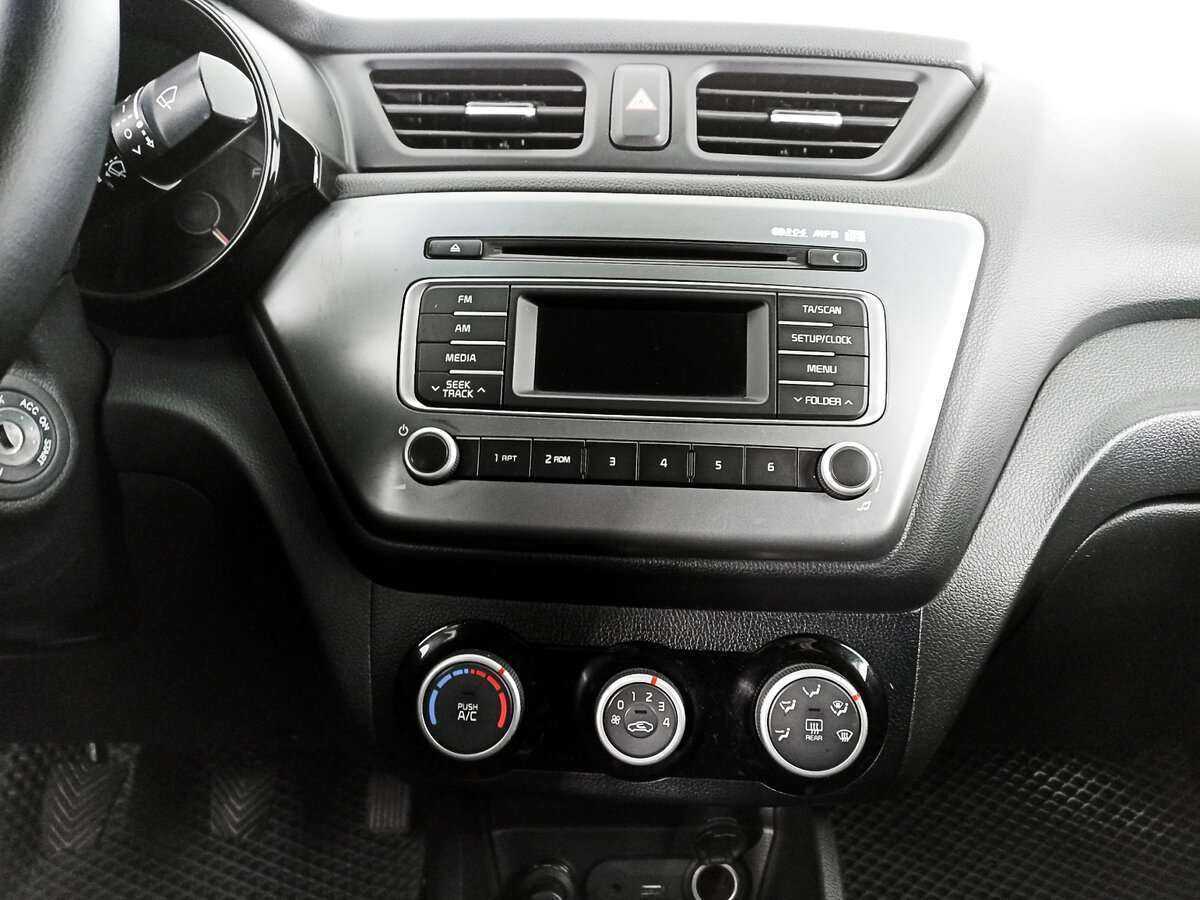 Б/У Киа Рио 2015 года. Фото: #12