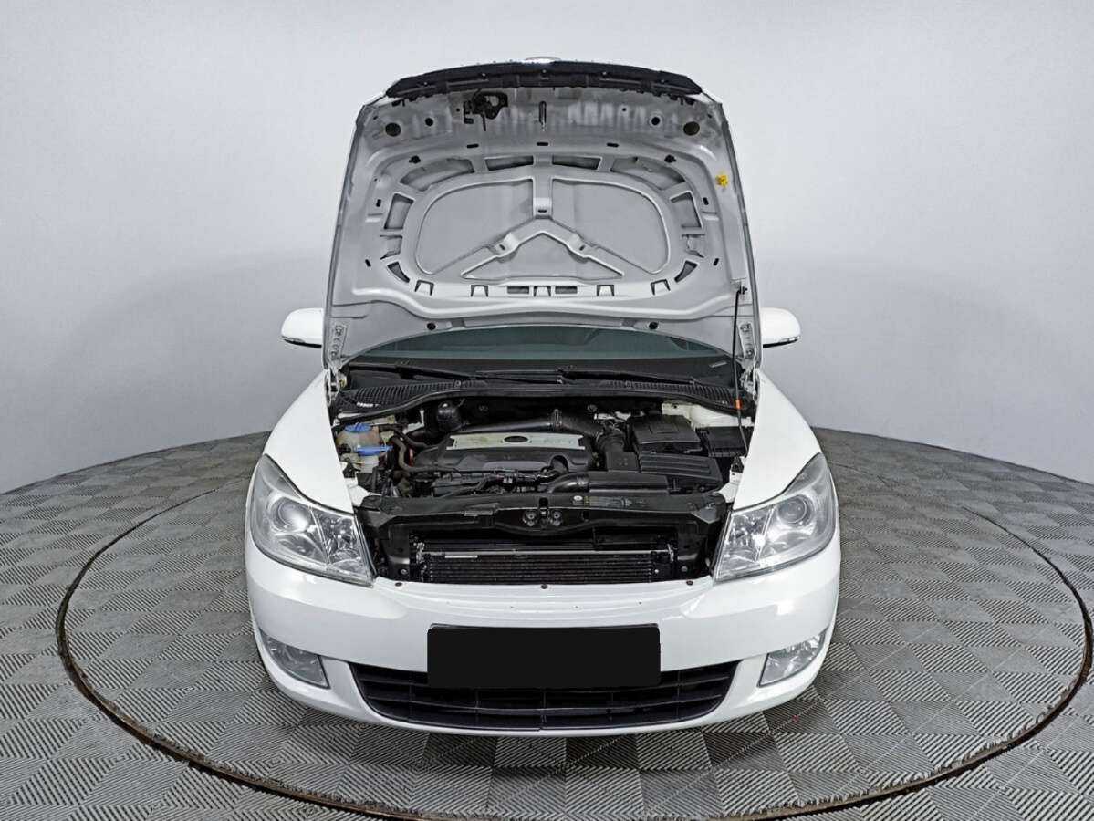 Б/У Шкода Октавия 2012 года. Фото: #8