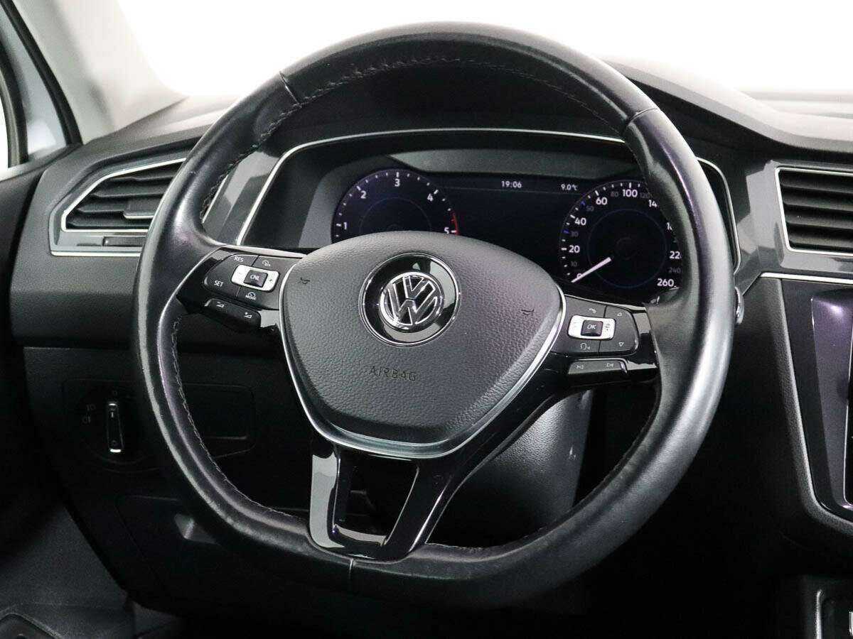 Б/У Фольксваген Тигуан 2017 года. Фото: #12