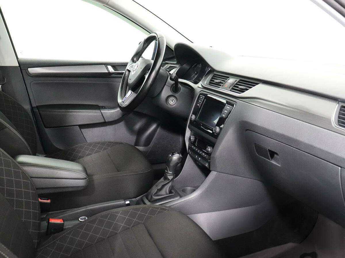 Б/У Шкода Рапид 2017 года. Фото: #6