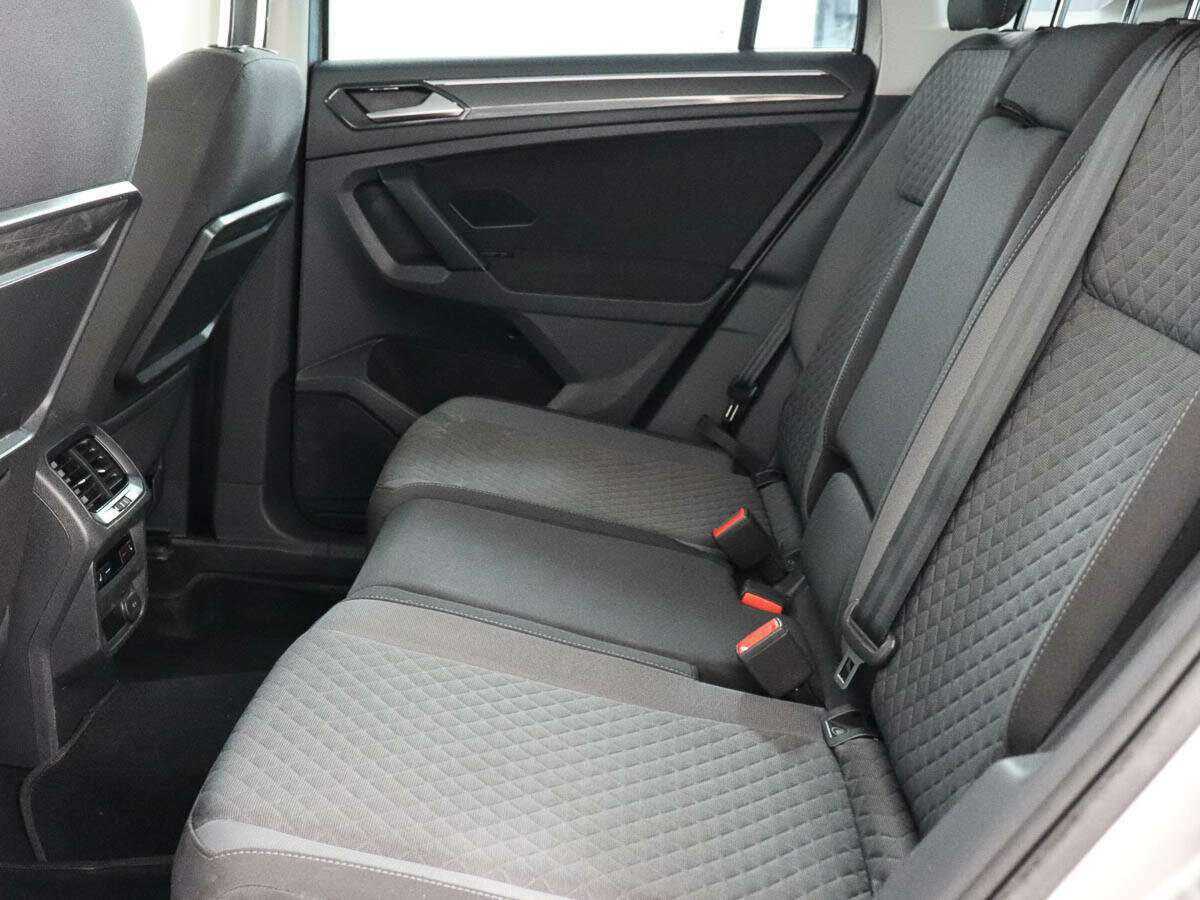 Б/У Фольксваген Тигуан 2017 года. Фото: #8