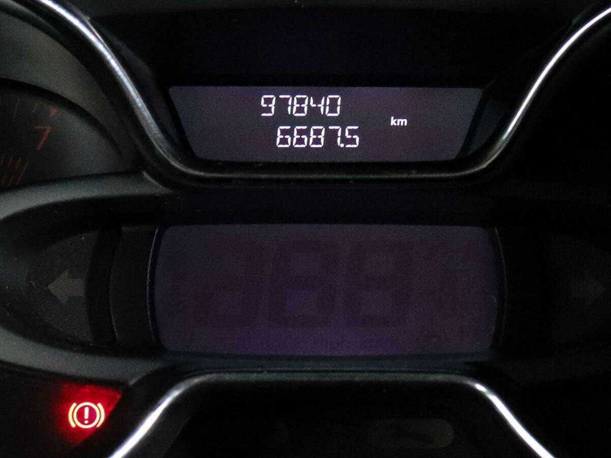 Б/У Рено Каптюр 2017 года. Фото: #9